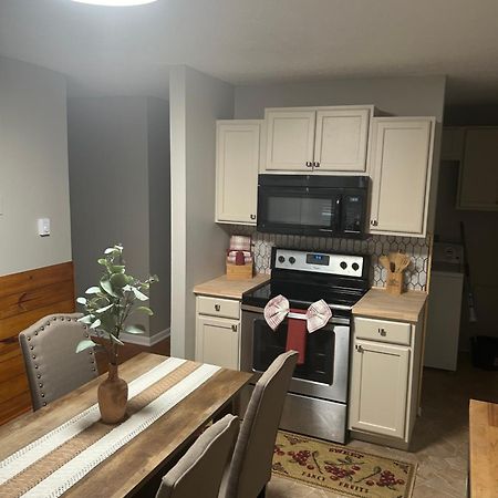 Serene Retreat! 420 Friendly In Designated Area, 3 Minutes To Downtown Richmond Luaran gambar