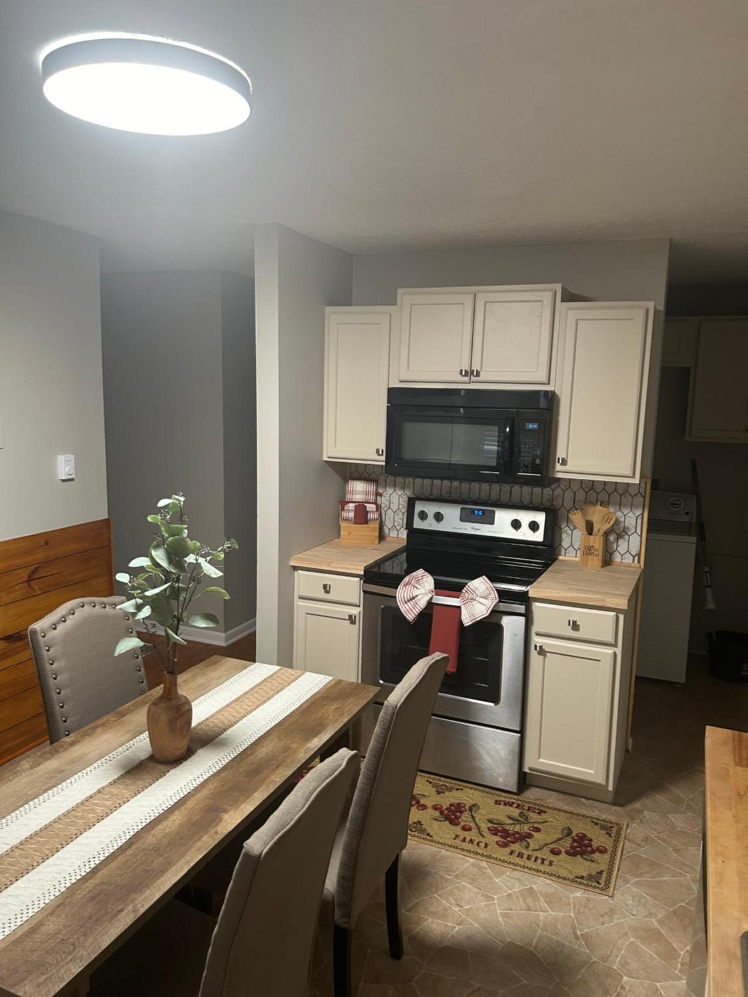 Serene Retreat! 420 Friendly In Designated Area, 3 Minutes To Downtown Richmond Luaran gambar